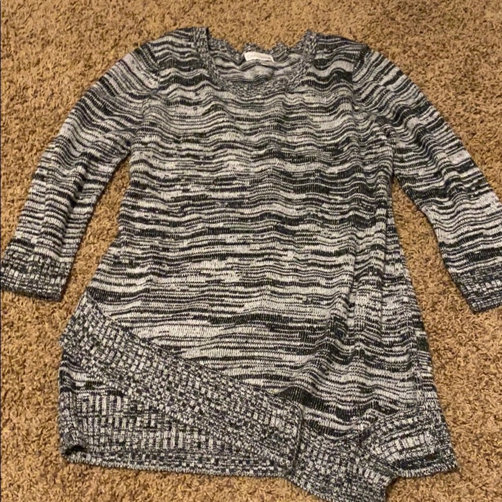 Long striped sweater with mid sleeves